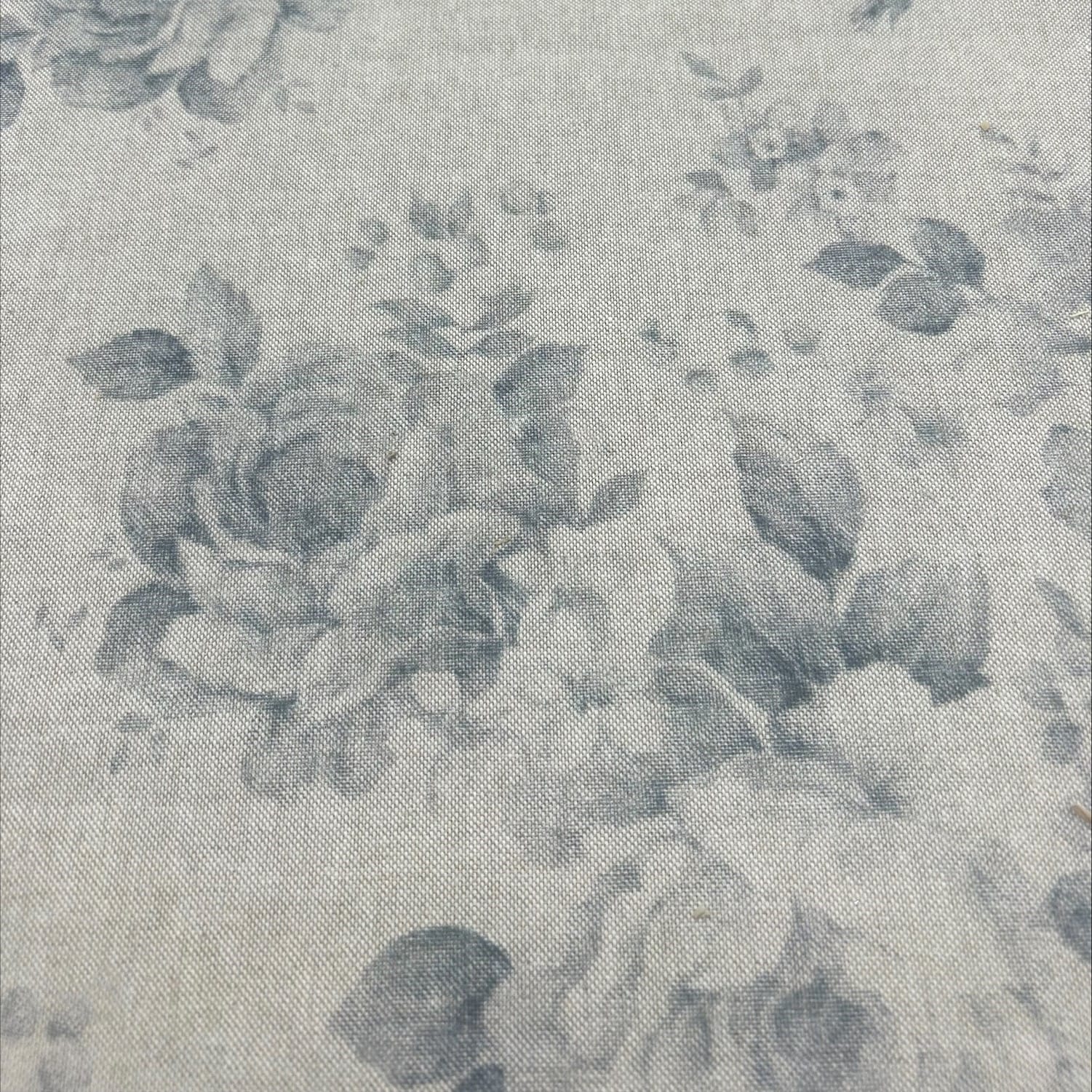 Sewing House Faded Rose Indigo Roman Blind Sewing House Faded Rose Indigo Roman Blind